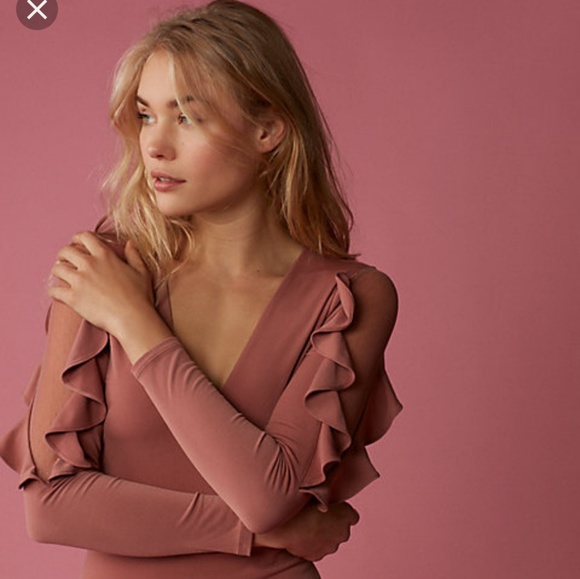 Express ruffle sleeve sheath dress - Picture 1 of 5